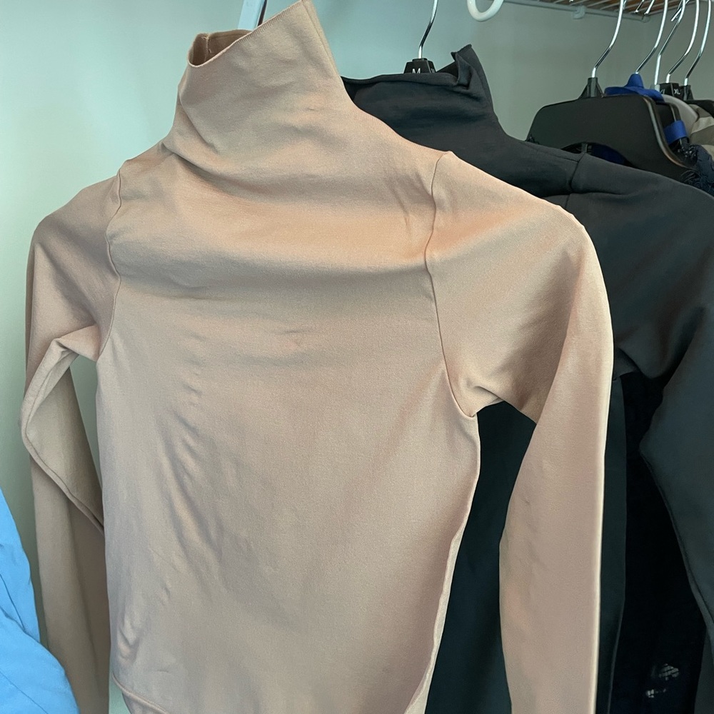 Skims bodysuits (2)